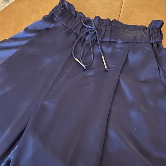 Wide Leg Pant, Satin deep Navy Size M, ONA by Yoon Chung - Picture 4 of 7